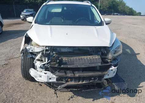 2017 Ford Escape Titanium из США, поврежденный, VIN 1FMCU9J97HUD60711